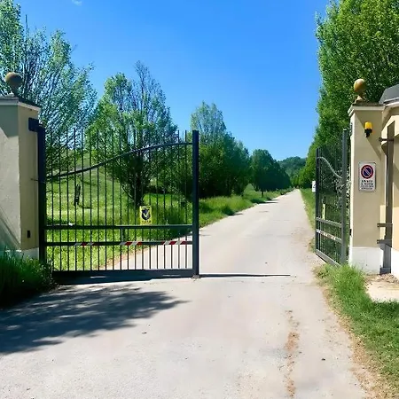 Lejlighed Il Feudo Della Libella Serravalle d'Asti